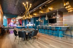 ✨ The Velvet Songbird | Downtown Nashville Luxe Retreat for 24