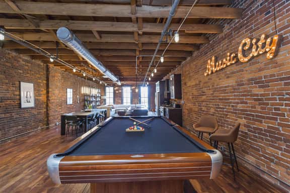 The Library - Music City - Downtown Penthouse