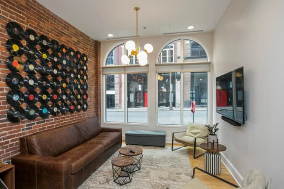The Record Room - 2 Blocks to Broadway